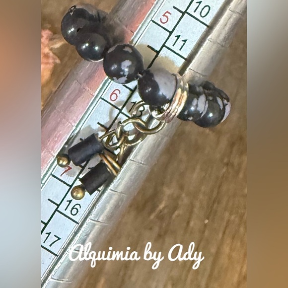 Alquimia Black and Gray Beaded Ring - Picture 2 of 2